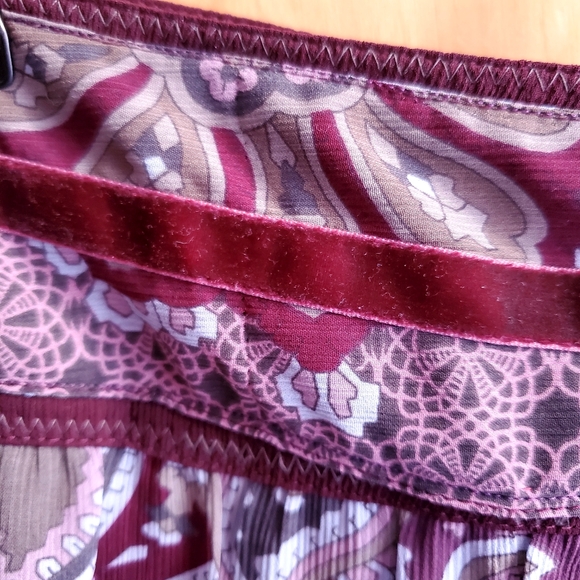 Esprit Dark Plum Paisley Patterned Skirt Size 10 - Picture 3 of 10